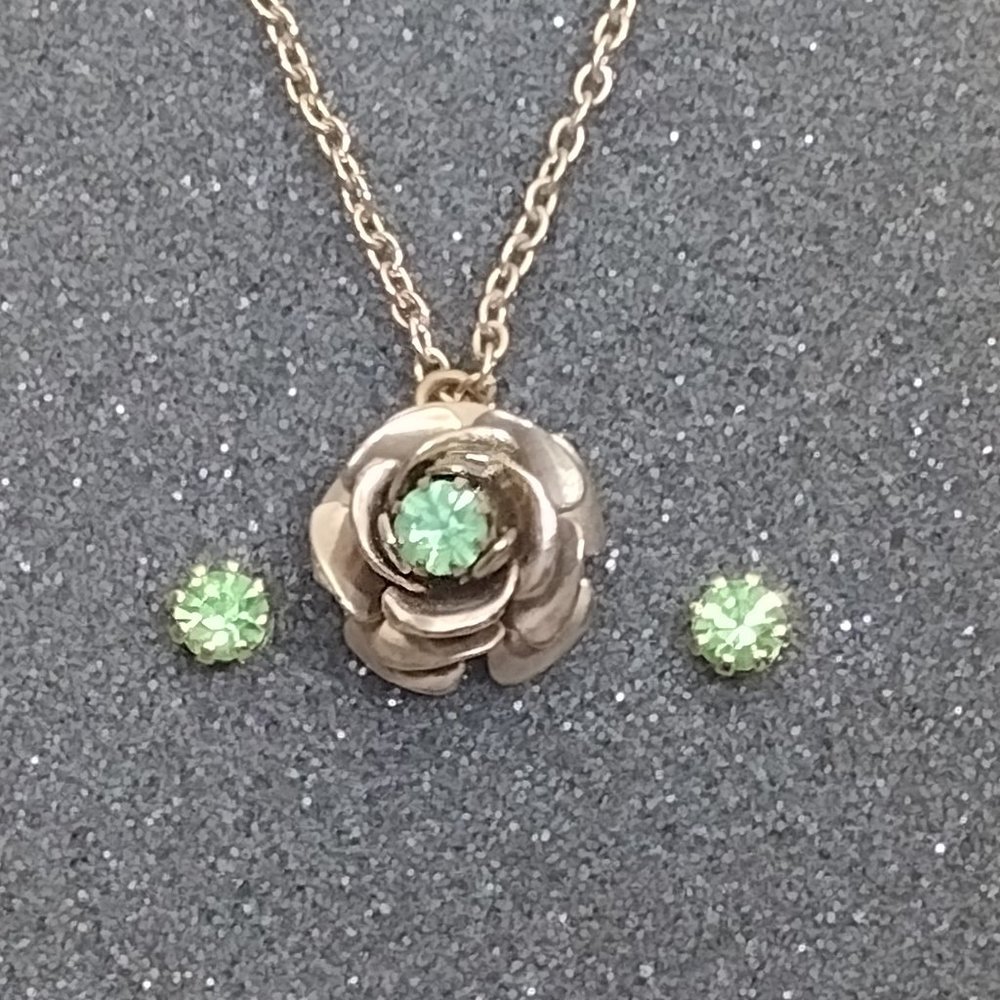 Necklace & Earrings Set - Picture 7 of 10